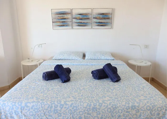 Summerland Ocean View דירה