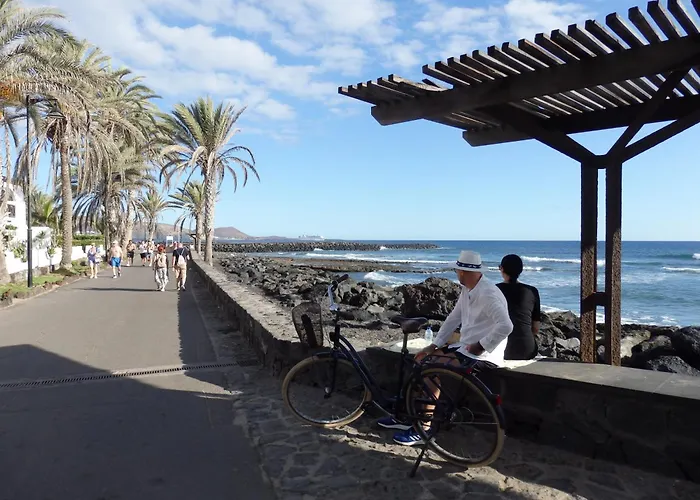 Summerland Ocean View דירה