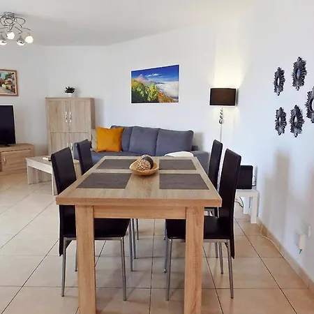 Summerland Ocean View Апартаменты *