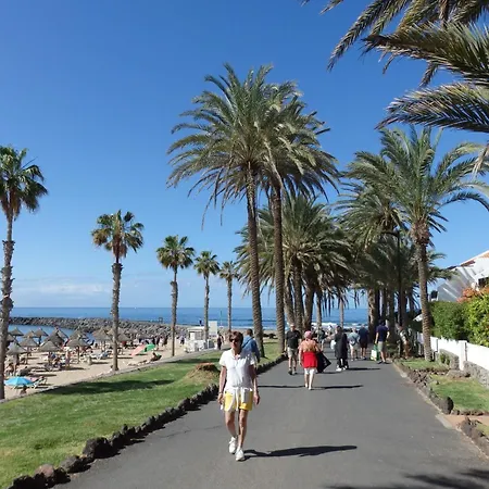 Апартаменты Summerland Ocean View *