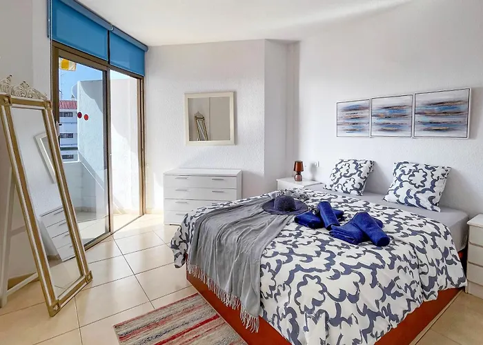 Summerland Ocean View Apartman *